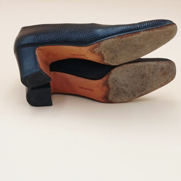 Salvatore Ferragamo Snake Embossed Low Heel Almond Toe Black Pumps Size 6.5 AA - Picture 8 of 9